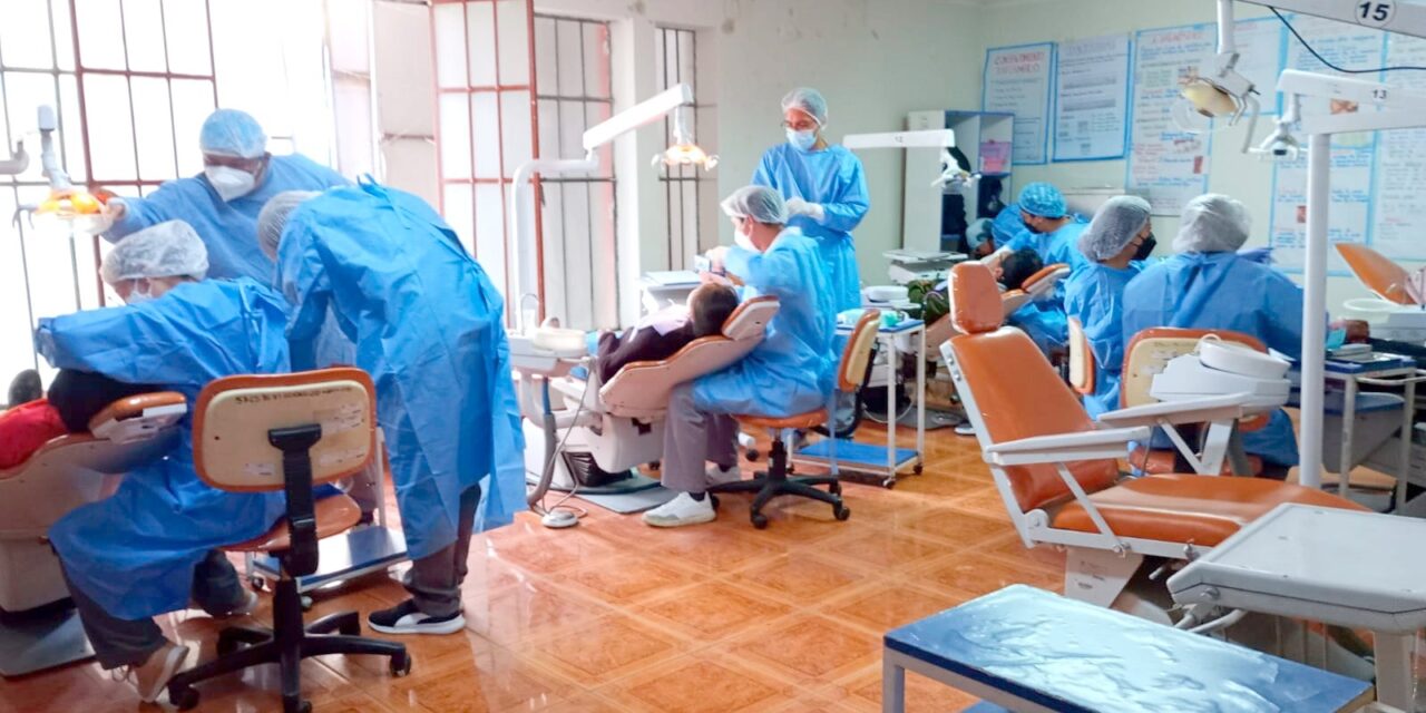 EN CHILCA LA ATIENDEN EN ODONTOLOGÍA Y MEDICINA GENERAL ES GRATUITA