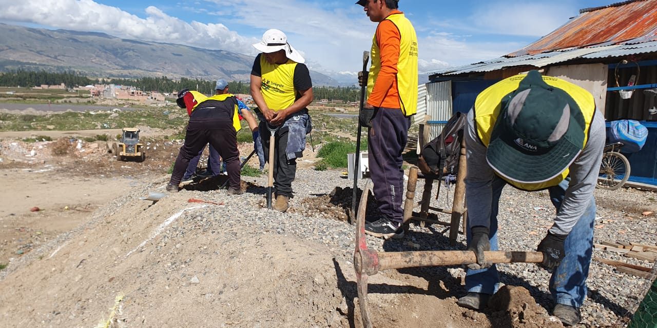 EL INPE Y MDCH REFORESTAN ÁREA DE DISPOSICIÓN FINAL DE RESIDUOS SÓLIDOS