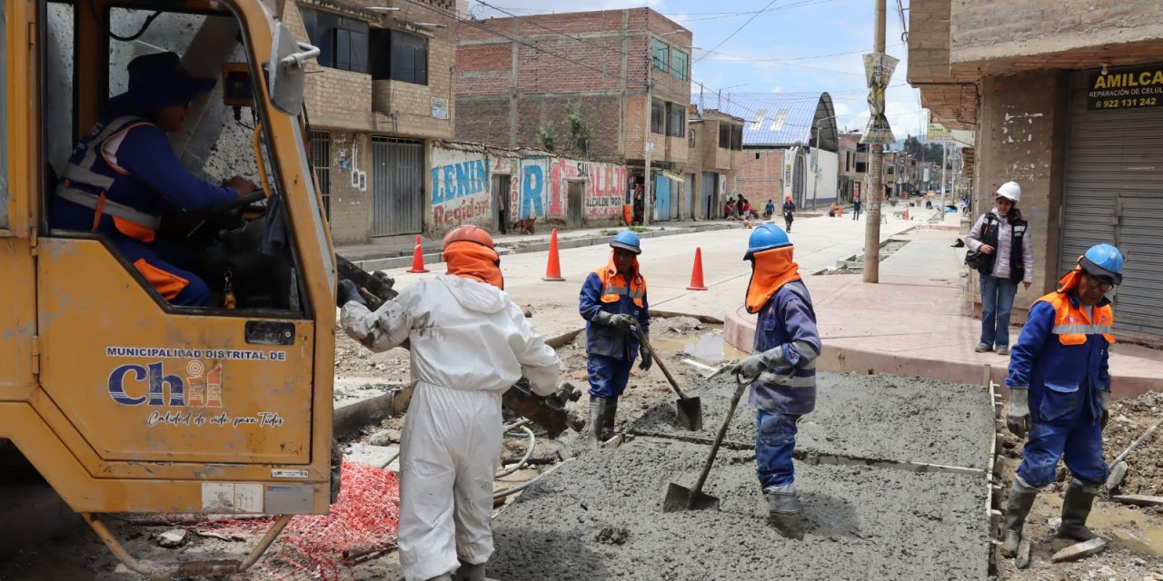 PAVIMENTACIÓN EN EL SECTOR ROMANCOTO ALCANZA EL 95% DE AVANCE